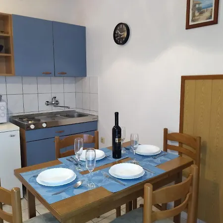 Apartments Kesic Barbat na Rabu Exterior photo