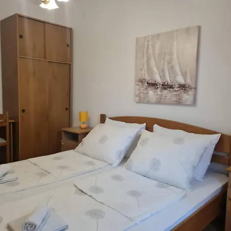 Apartments Kesic Barbat na Rabu Exterior photo