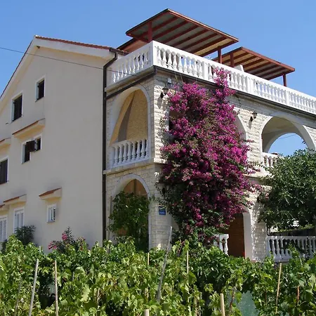 Apartments Kesic Barbat na Rabu Room photo