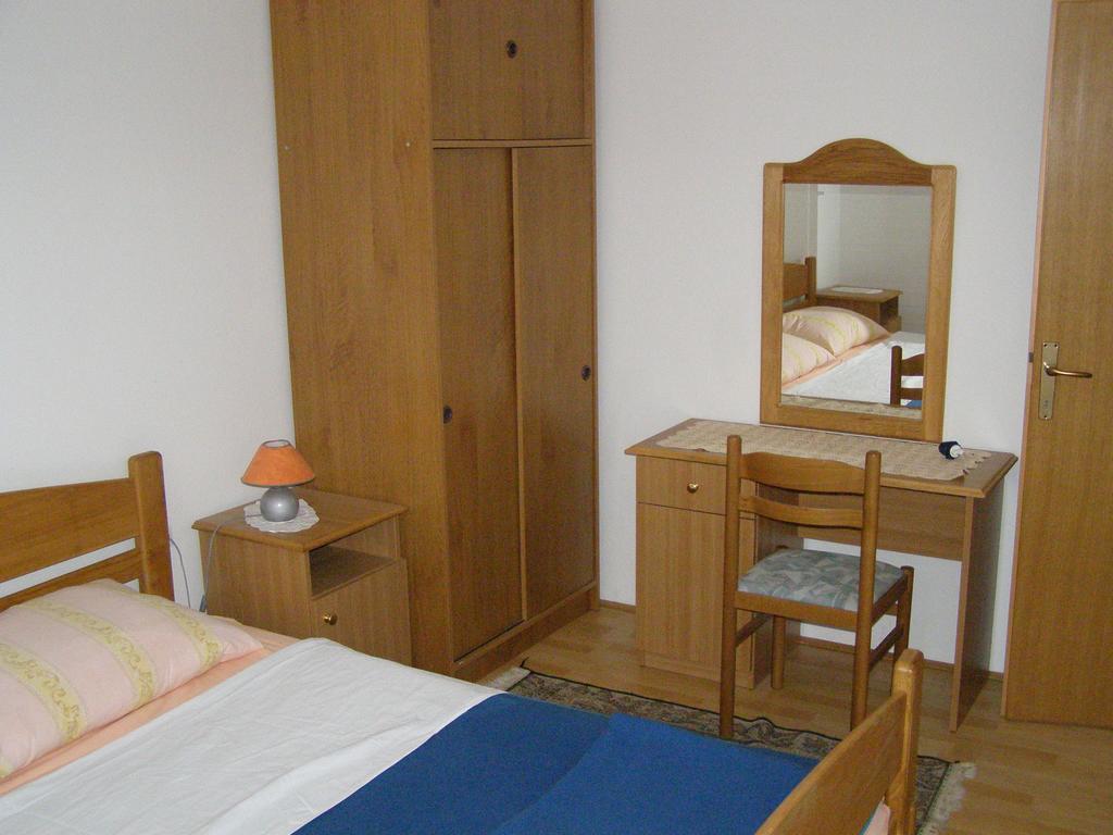 Kesic Apartment *